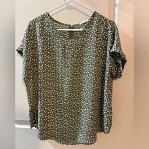 Maurice’s Floral Green Women's Top